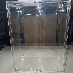 New in Box 11 x 8 Clear Acrylic Storage Box w/ Lid / Shoes not included